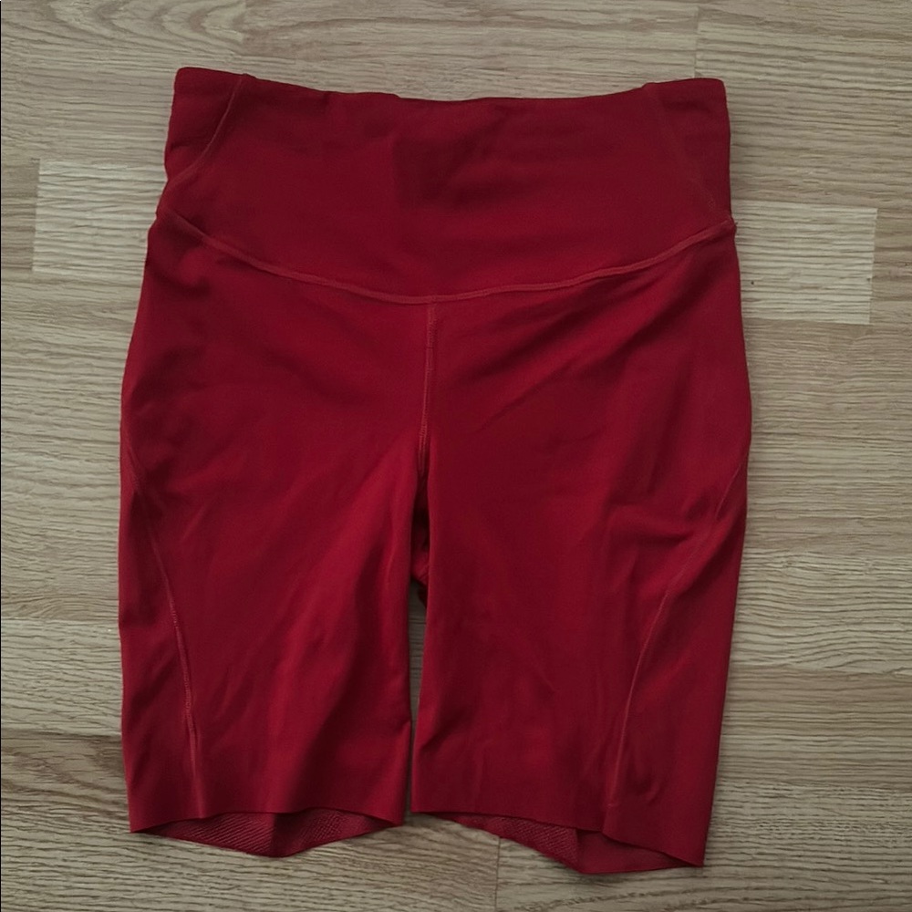 Lululemon Base Pace HR Short 8”